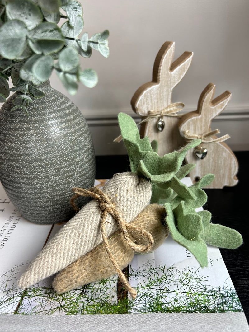 Set of 3 decorative carrots Easter