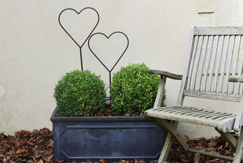 Set of 2 Metal Planters on Wooden Stand garden wall fence hanging