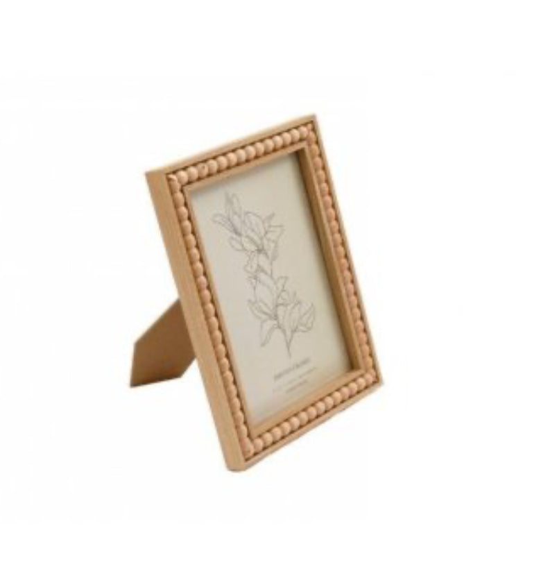 Light wood beaded photo frame 5x7