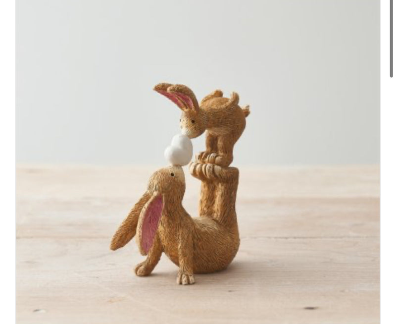 Kissing mummy baby bunny with heart