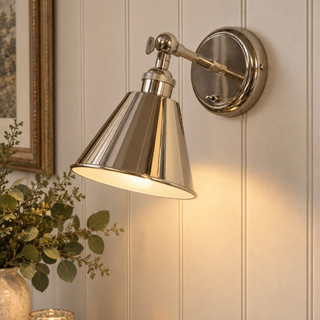 Store seconds chrome wall light