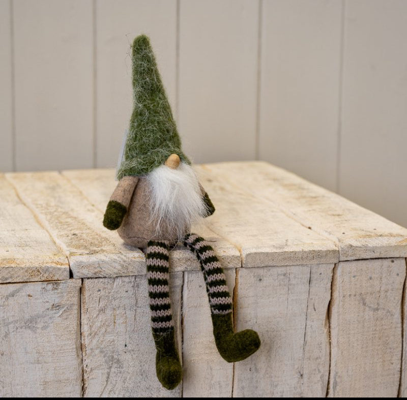Sitting Wooly Green Santa Gonk