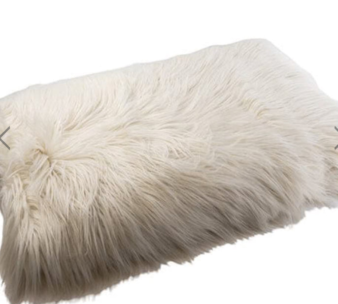 Luxe Thick Faux Fur Throw 125x150cm