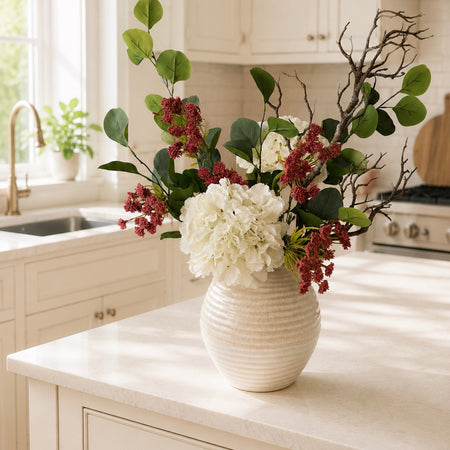 Arrangement 2 eucalyptus hydrangeas pink cow parsley twig