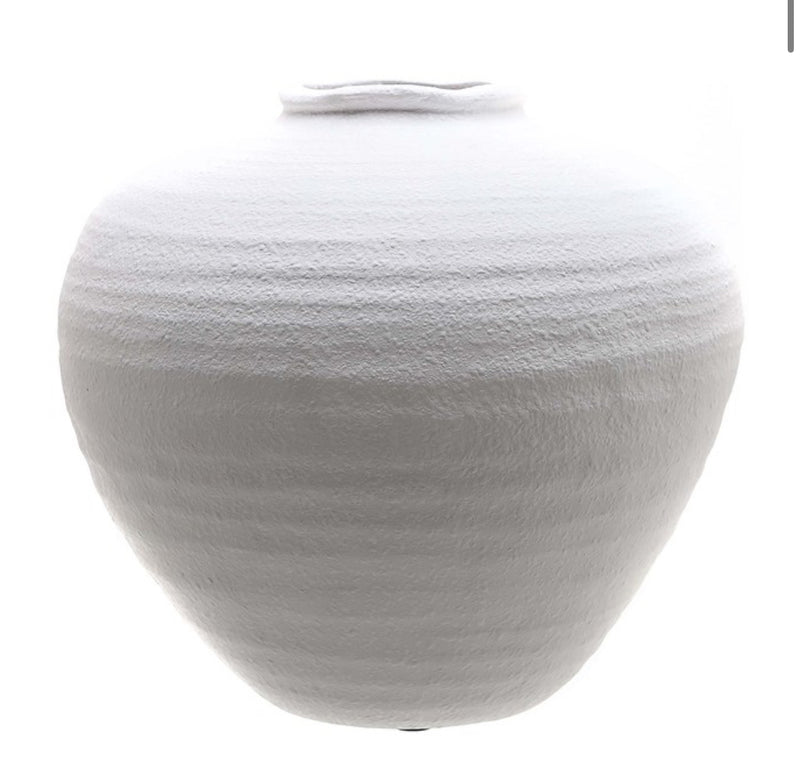 Regolla Matt white textured shaped vase