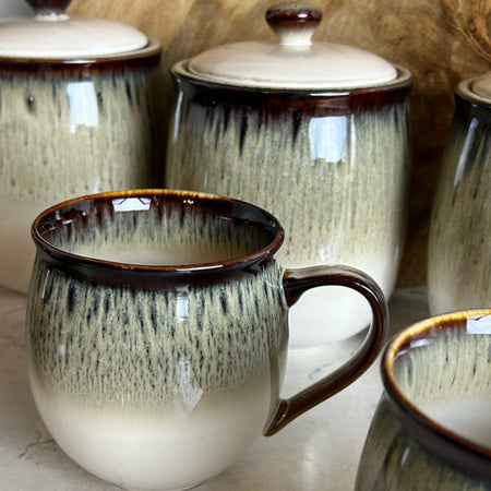 Set of 4 reactive glaze mugs