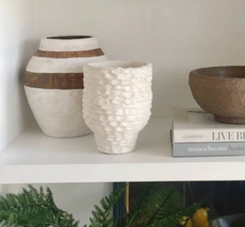 Off White Scalloped textured Edged Plant Pot