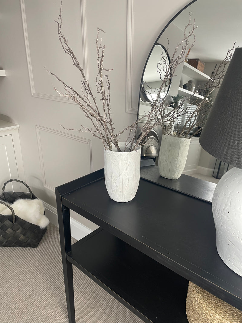 Leaf embossed chunky embossed vase