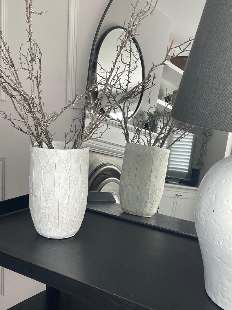 Leaf embossed chunky embossed vase