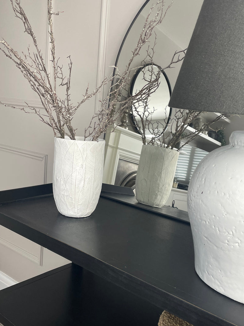 Leaf embossed chunky embossed vase