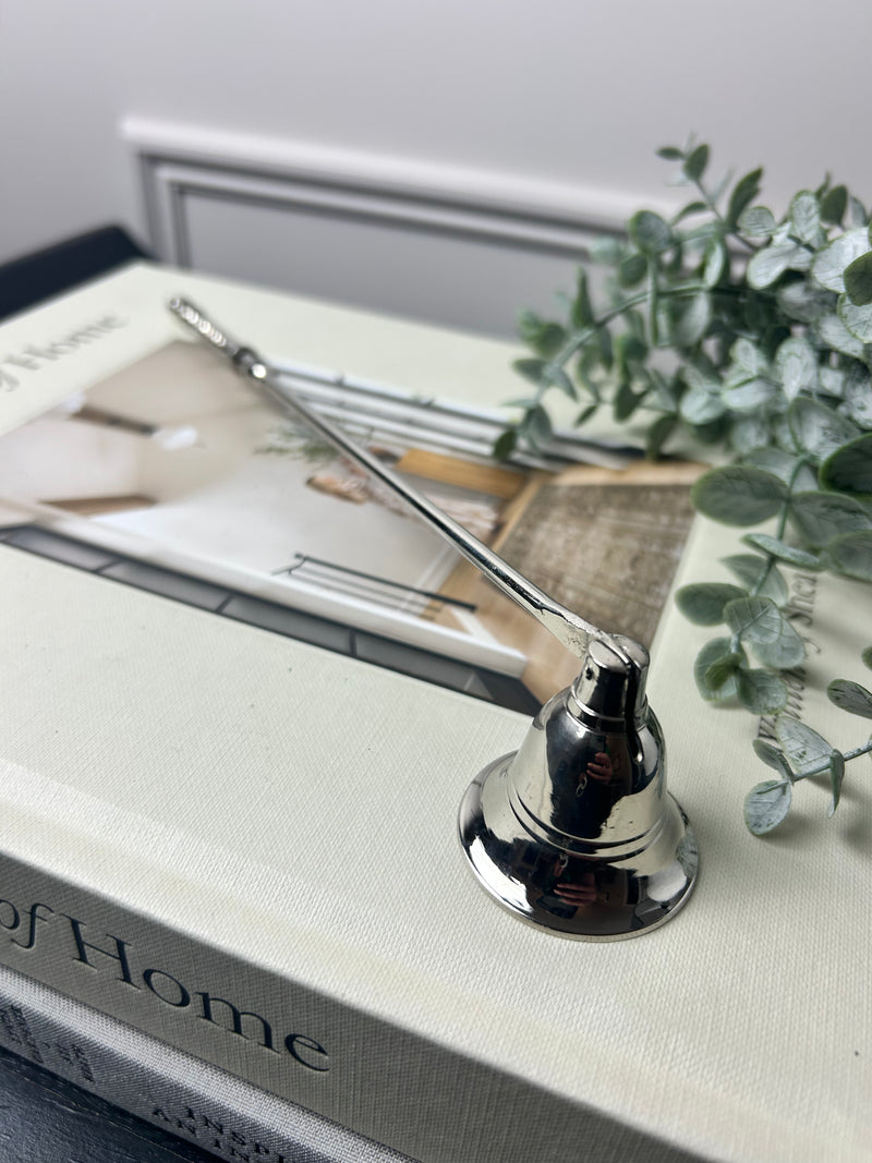 Metal candle snuffer