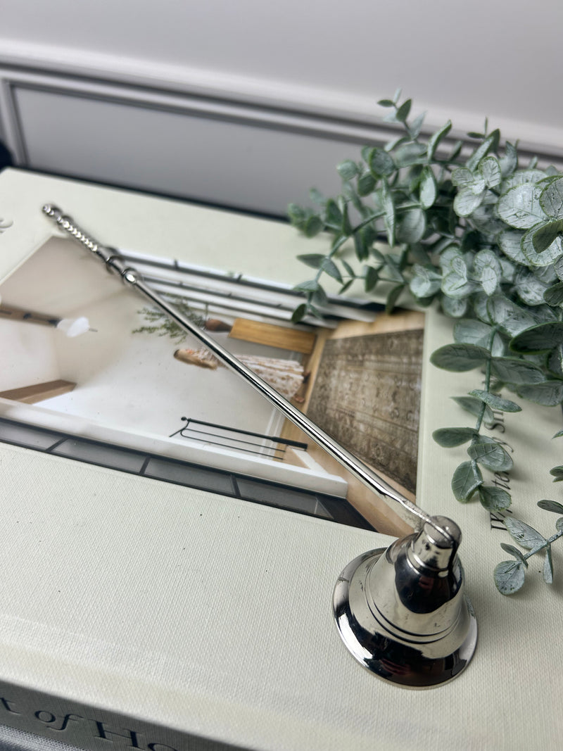 Metal candle snuffer