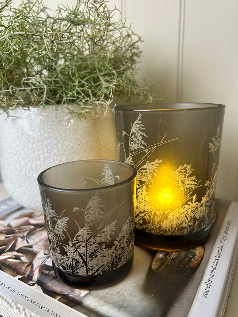 Brown grass leaf detail candle holder 2 sizes