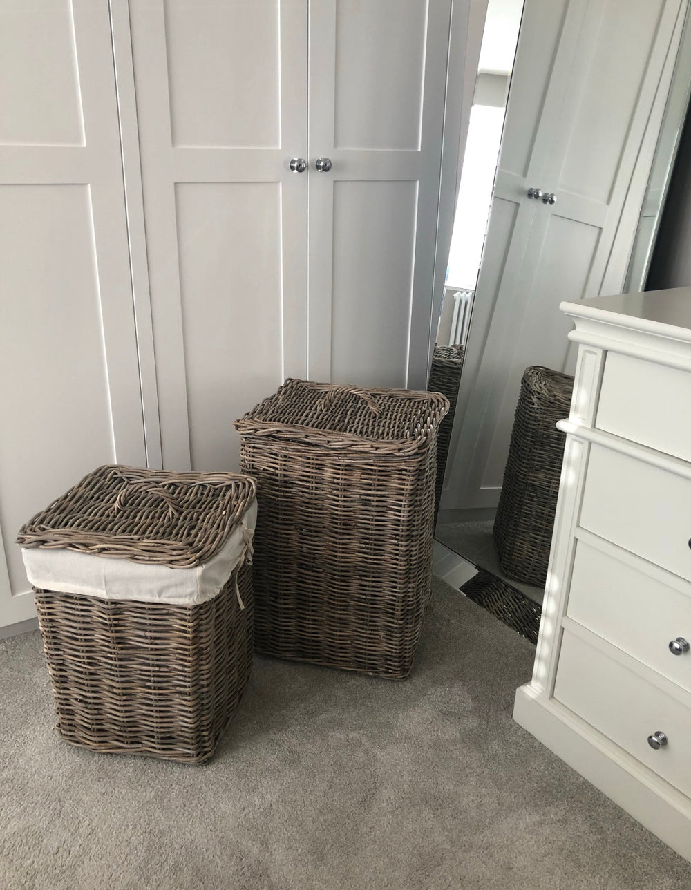 Linen basket store storage