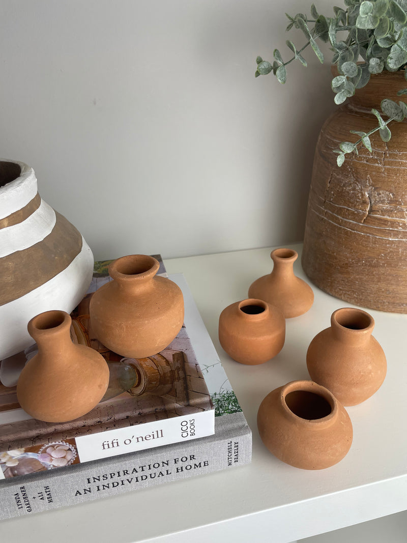 Mixed style Mini Clay Urn Shaped Vase
