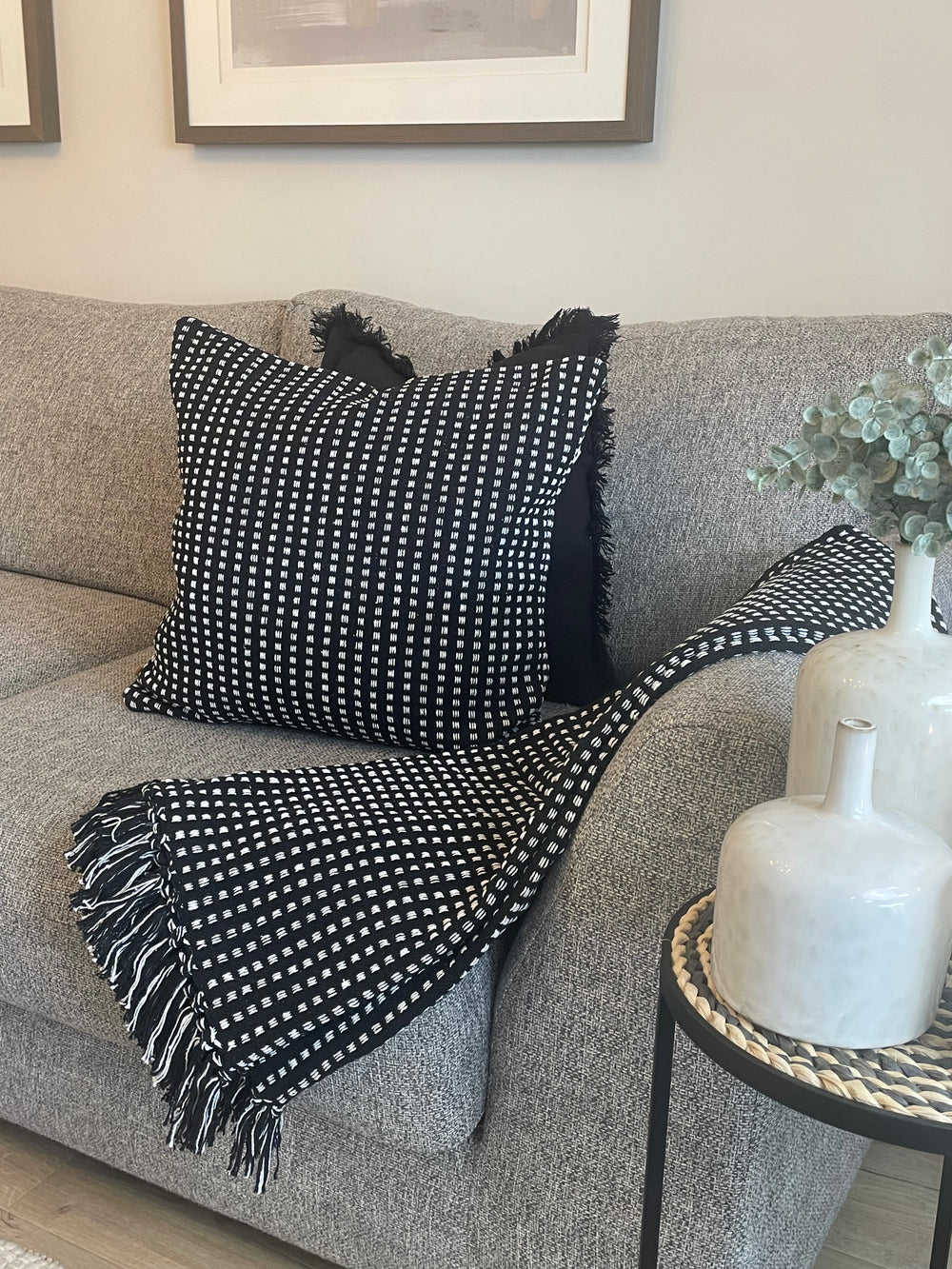 Black Cream Stab Stitch Throw 175x125