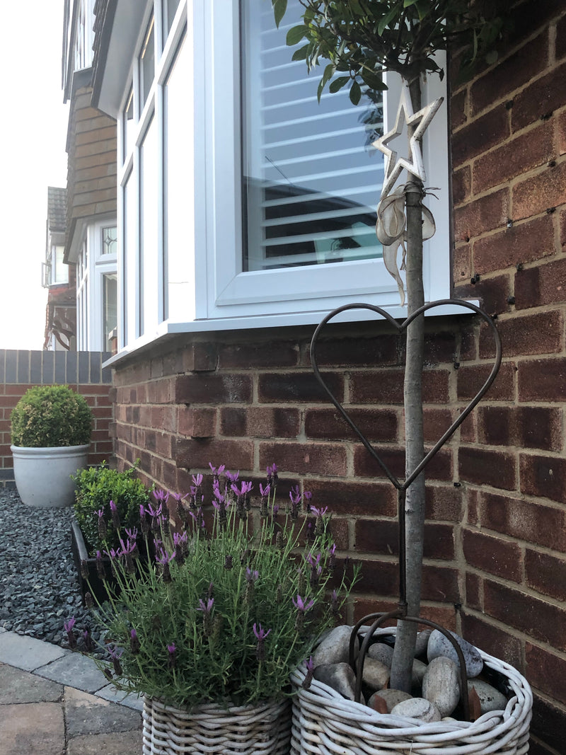 Small heart metal garden stake