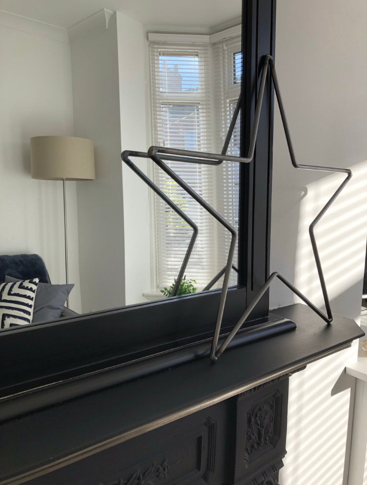 Large Farringdon metal outline star 60cm