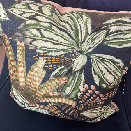 Magori leaf print cushion