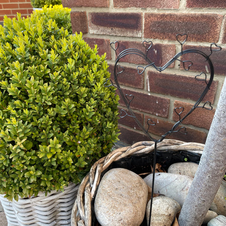 Store Seconds Metal black heart garden stake 30cm