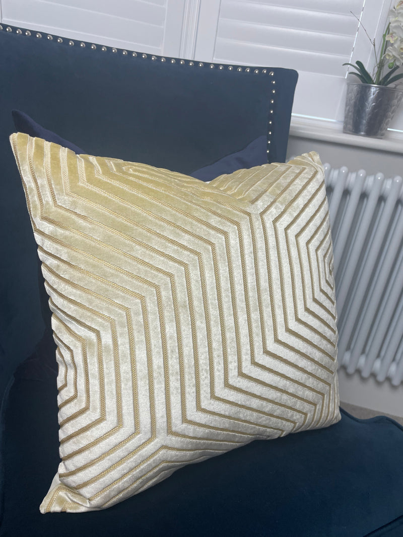 Evoke Cut Ivory Velvet Cushion