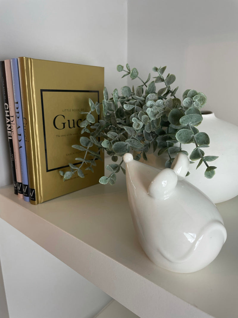 White sitting chunky ceramic mouse
