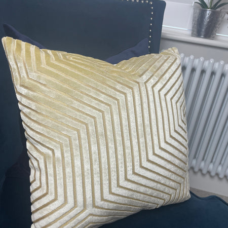 Evoke Cut Ivory Velvet Cushion