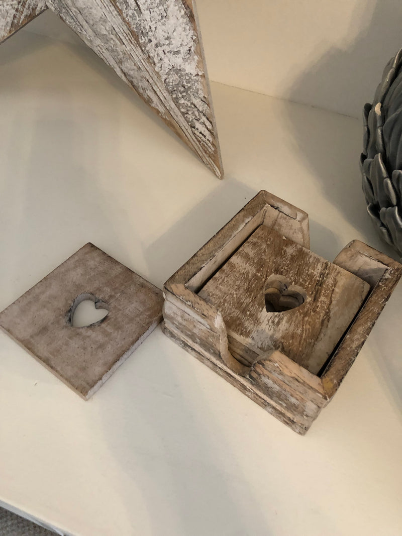 6 Wooden heart coasters in holder