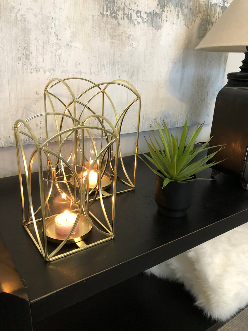Store seconds Gold Metal Lantern medium