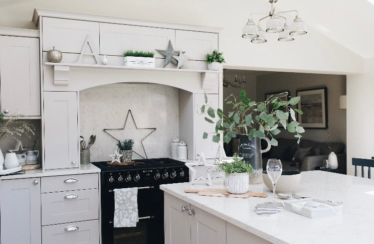 Large Farringdon metal outline star 60cm