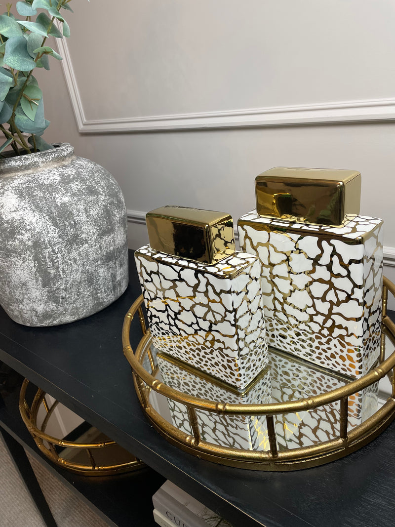 Medium white and gold rectangular square lidded ginger jar