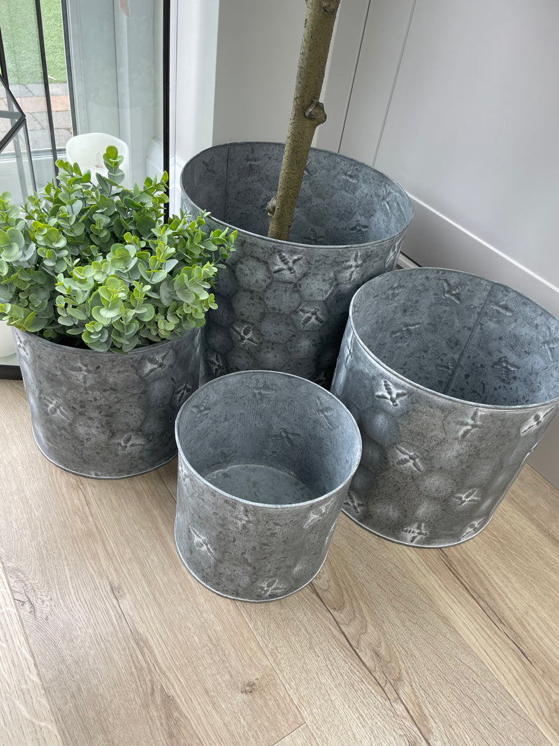 Zinc metal bee print metal planter