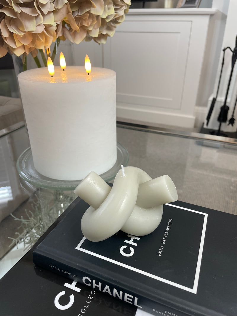 Grey knot Soy candle