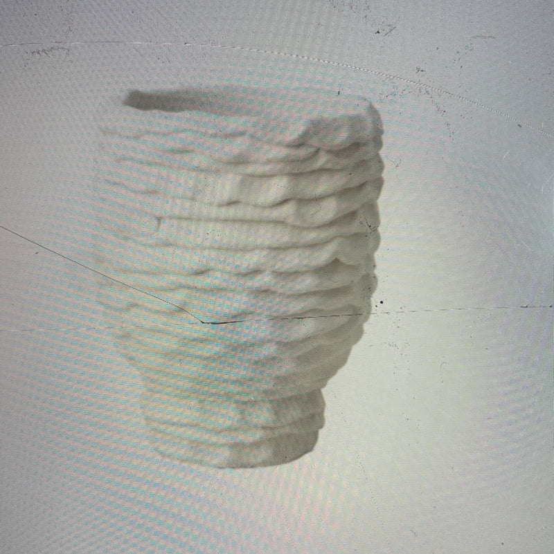 Off White Scalloped textured Edged Plant Pot