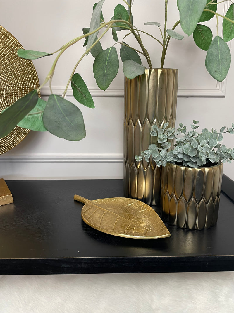Gold textured ceramic vase