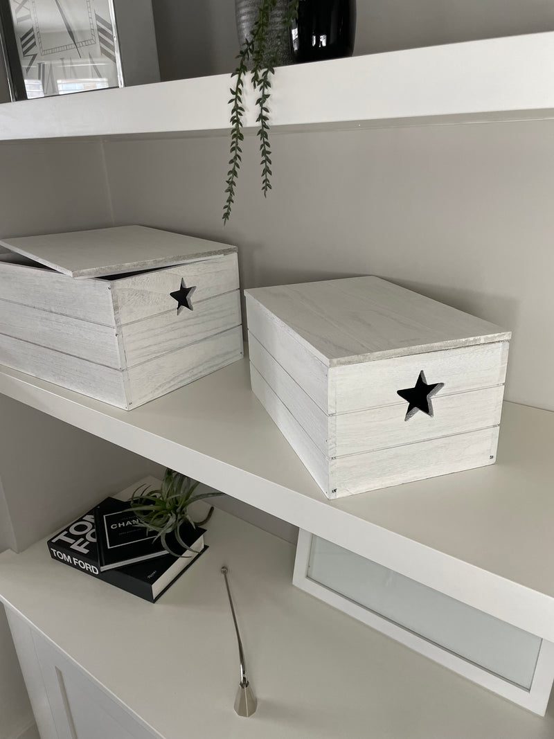 Large star white lidded box