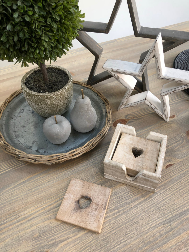 6 Wooden heart coasters in holder