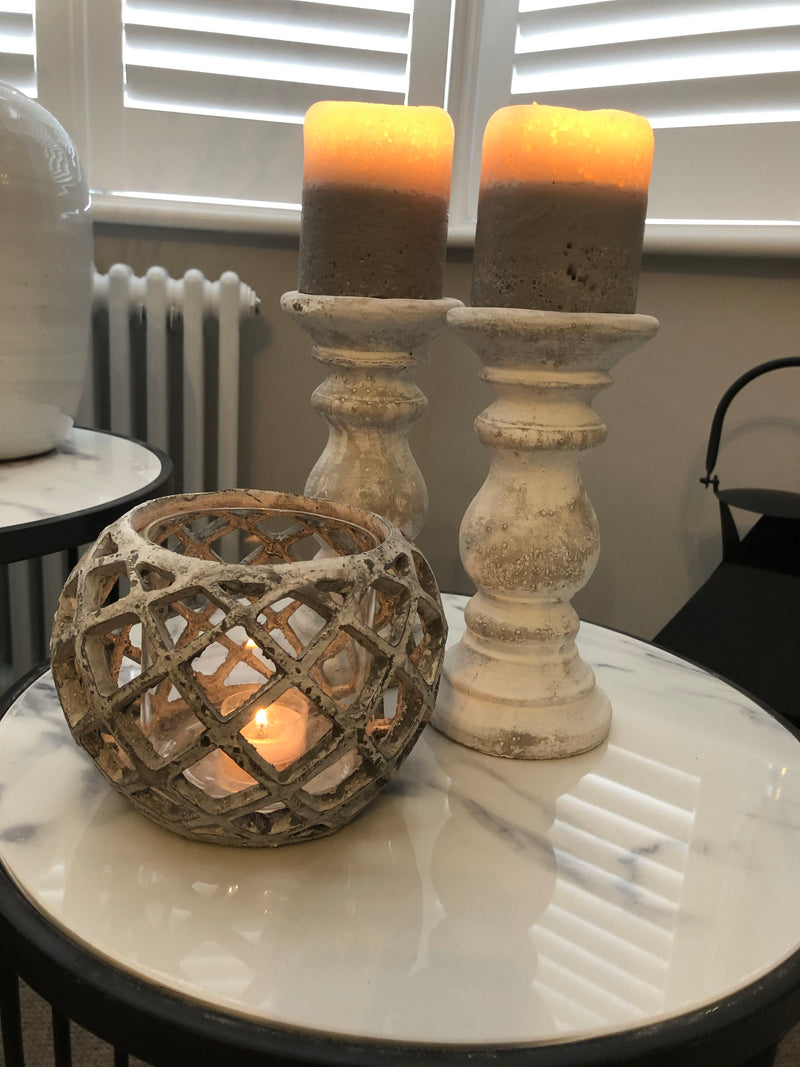 Medium squat lattice candle holder