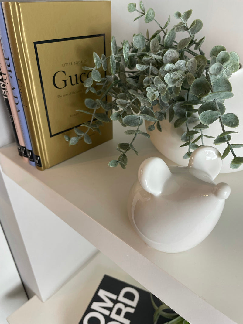 White sitting chunky ceramic mouse