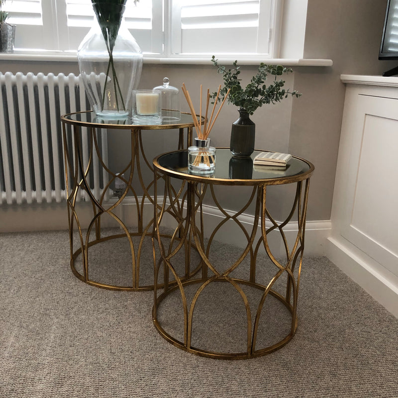 Store seconds Large gold lattice side table