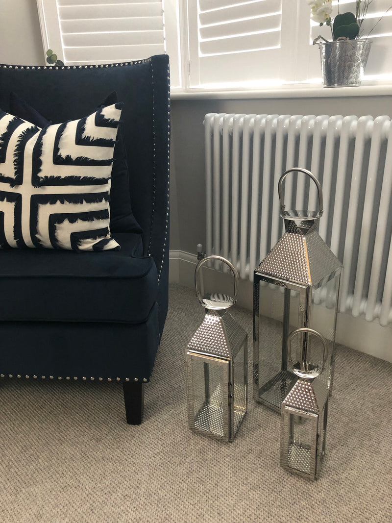 Set of three hammered chrome metal lantern