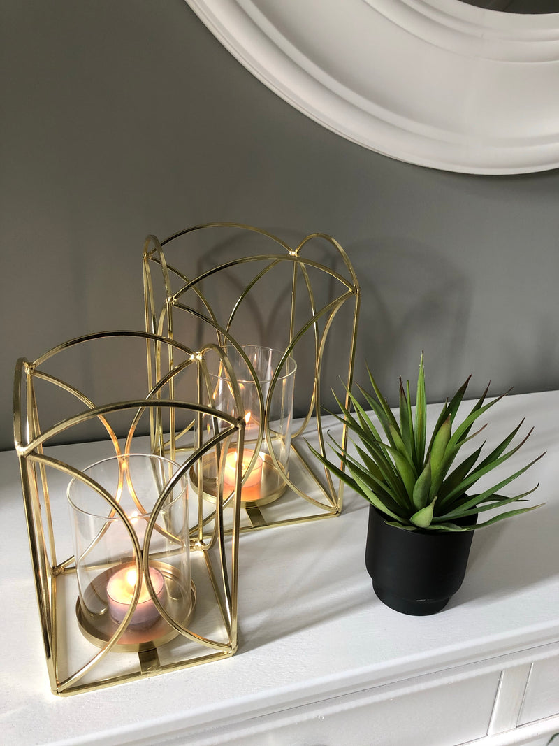 Store seconds Gold Metal Lantern medium