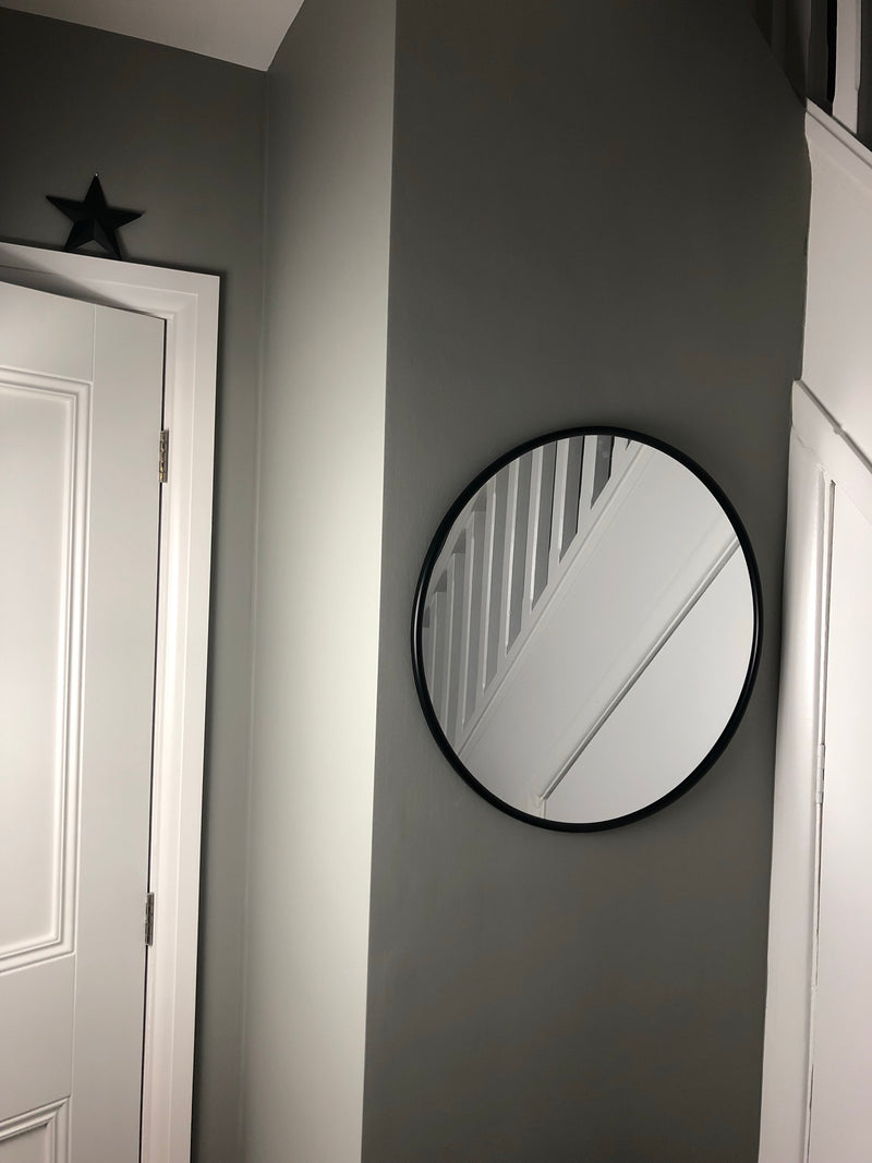 Black rim simple round mirror 50cm
