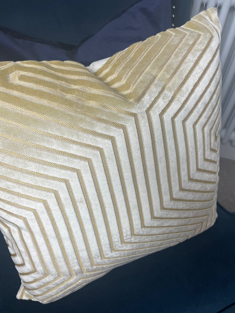 Evoke Cut Ivory Velvet Cushion