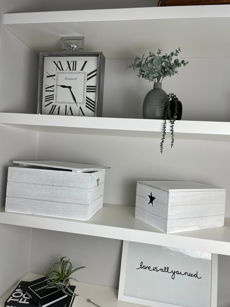 Large star white lidded box
