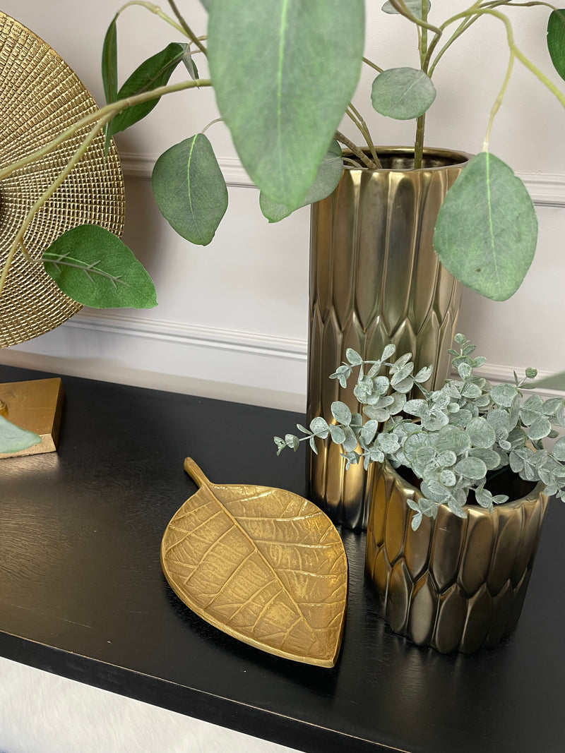 Gold textured ceramic vase