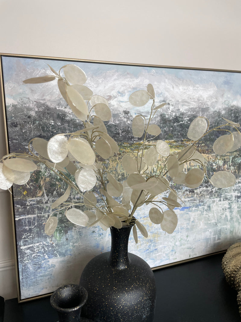 Clear honesty spray stem
