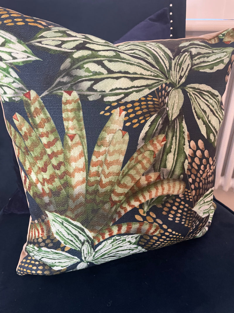 Magori leaf print cushion