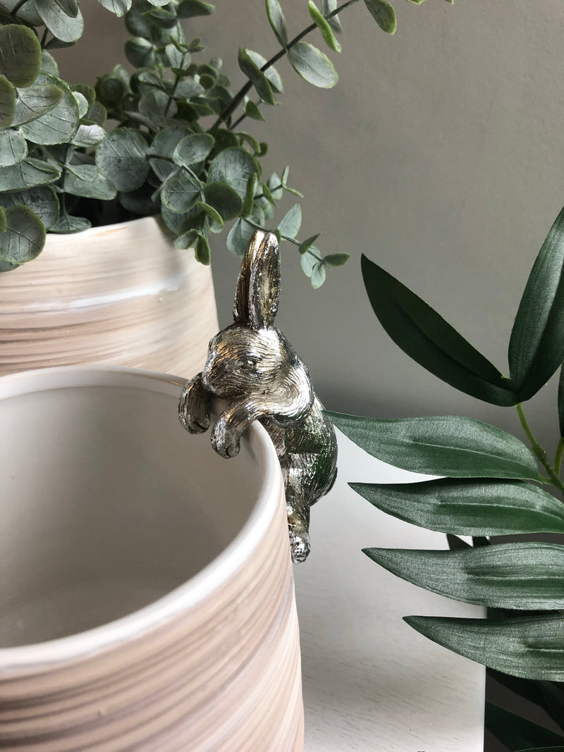 Silver hare rabbit pot hanger