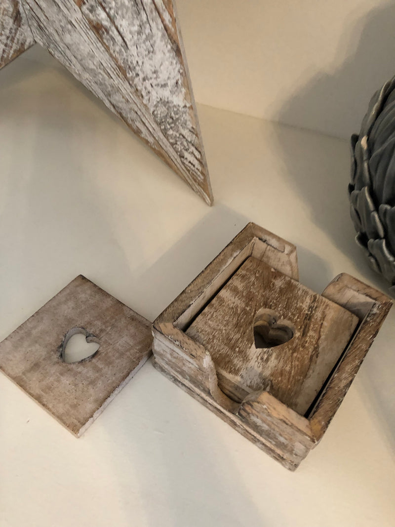 6 Wooden heart coasters in holder